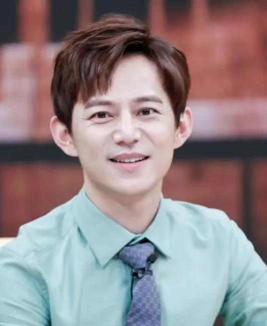 网红吃瓜爆料何炅