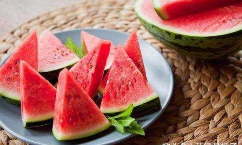 纸相册吃瓜爆料在哪里看,追踪热门事件幕后真相